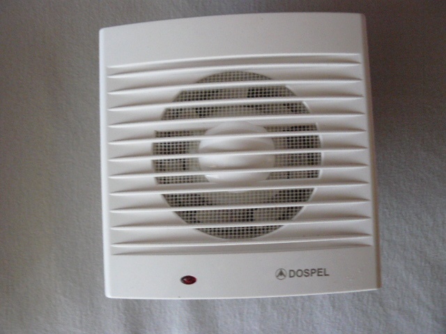 Prodám nástěnný ventilátor