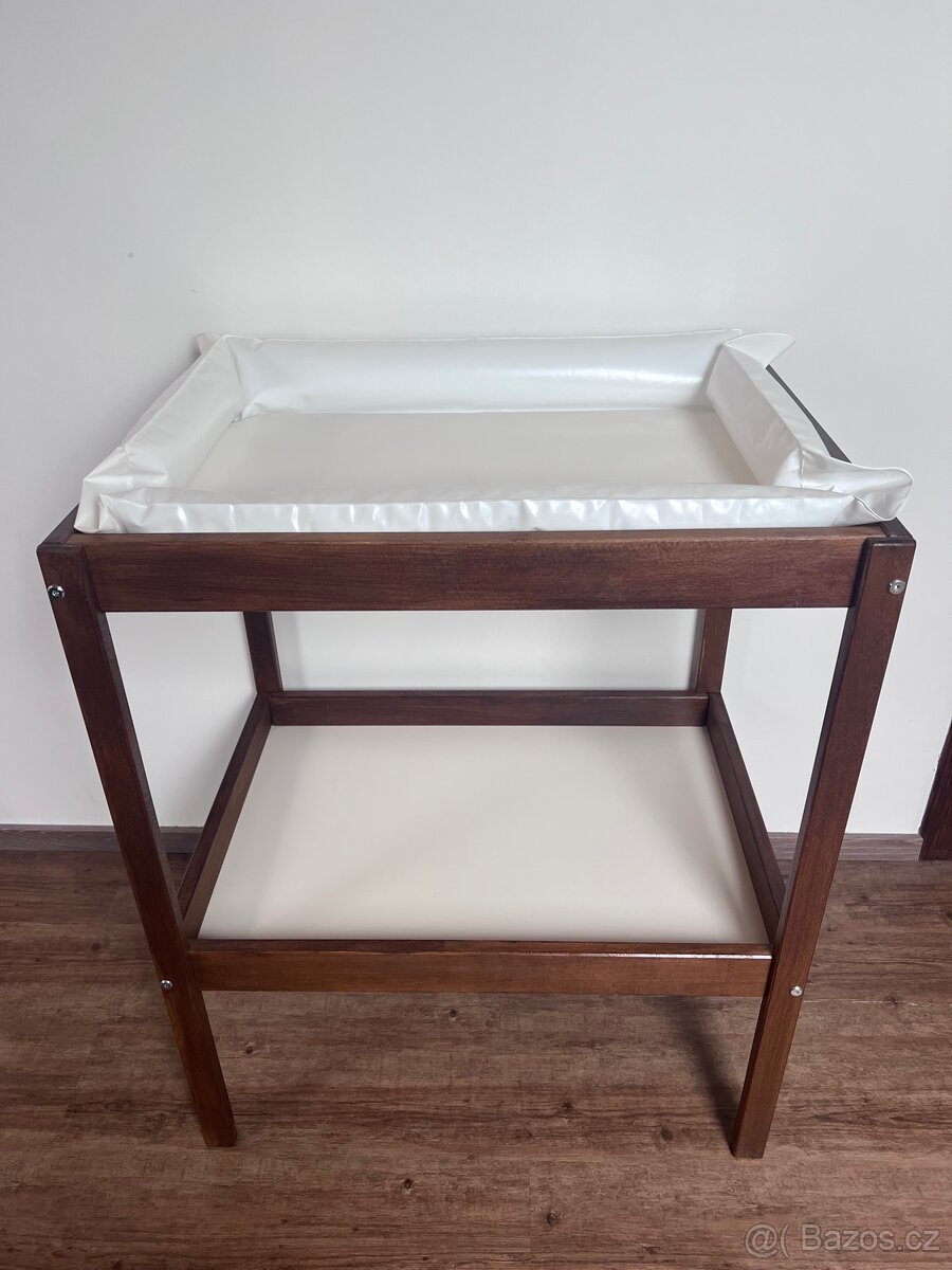Přebalovací pult Ikea Sniglar