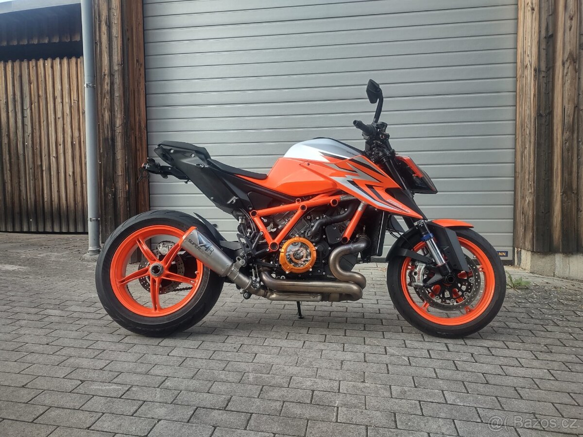 KTM 1290 Super Duke EVO