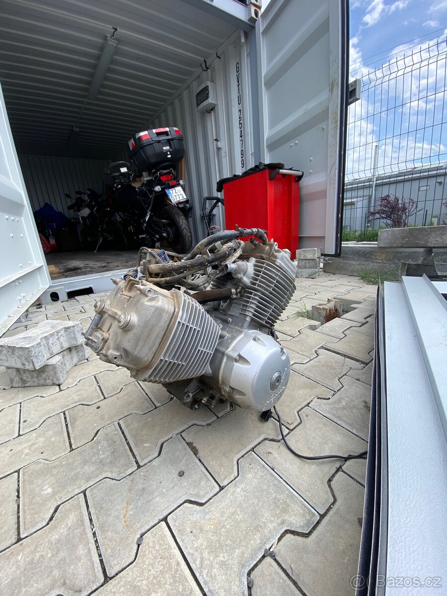 Motor na ND - Honda Varadero 125
