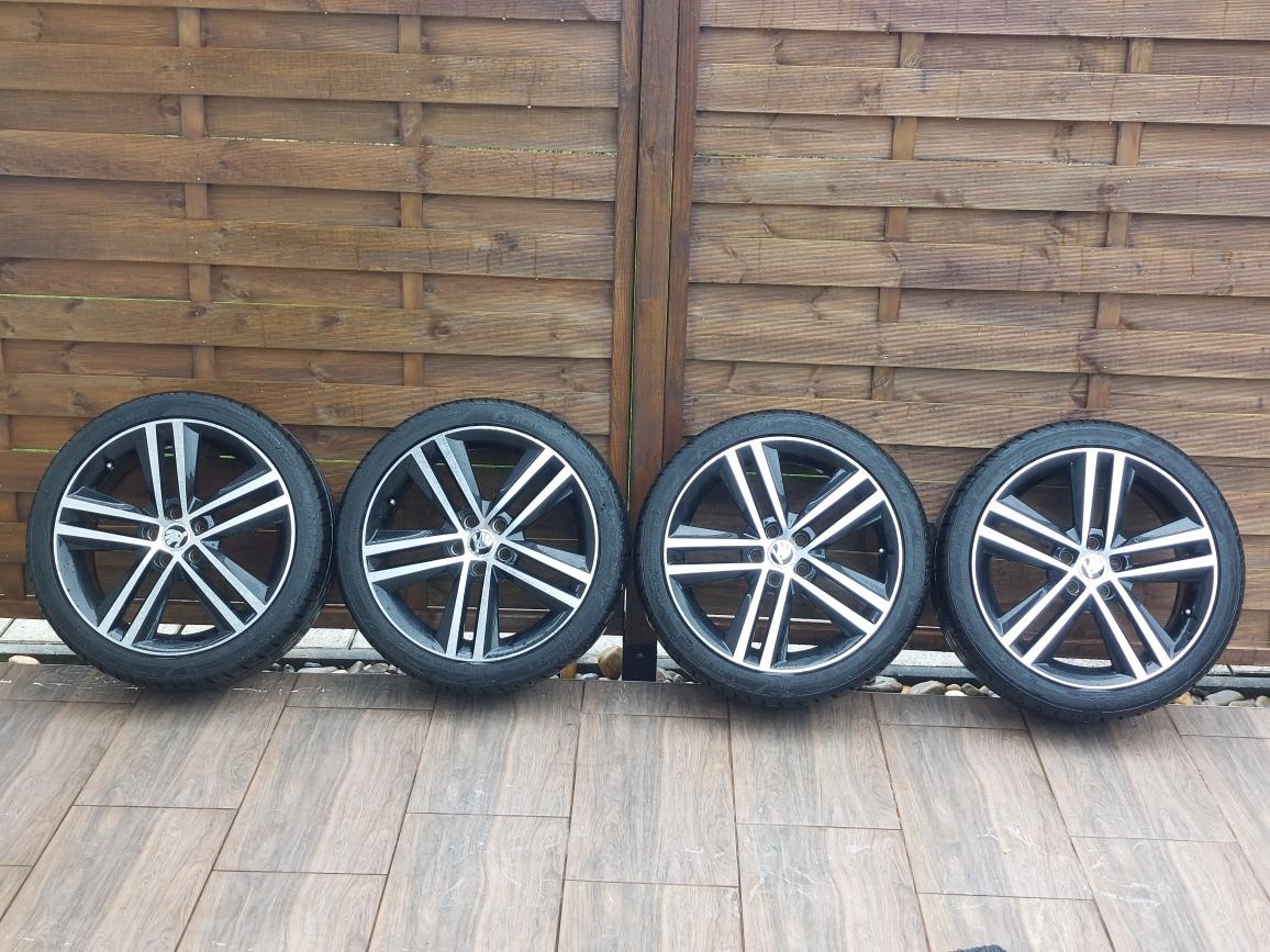 17" alu kola Škoda 5x100 model RAY +pneu 215/40 R 17