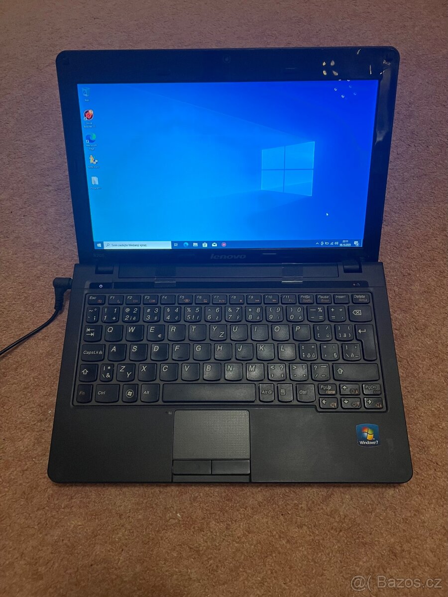 12 palcovy notebook lenovo s205