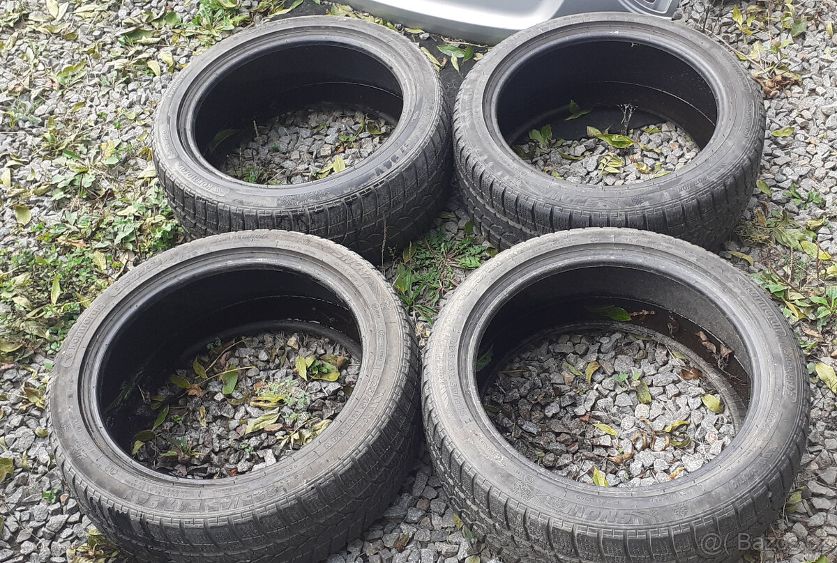 Zimní pneu 225/45R17 Kormoran pěkný vzorek