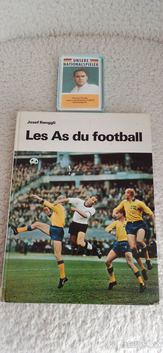 Albům + hráči karty