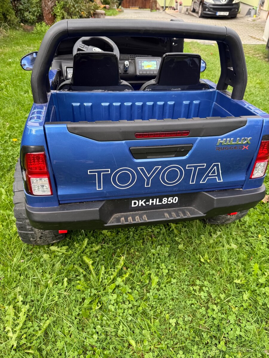 Dětské elektrické auto