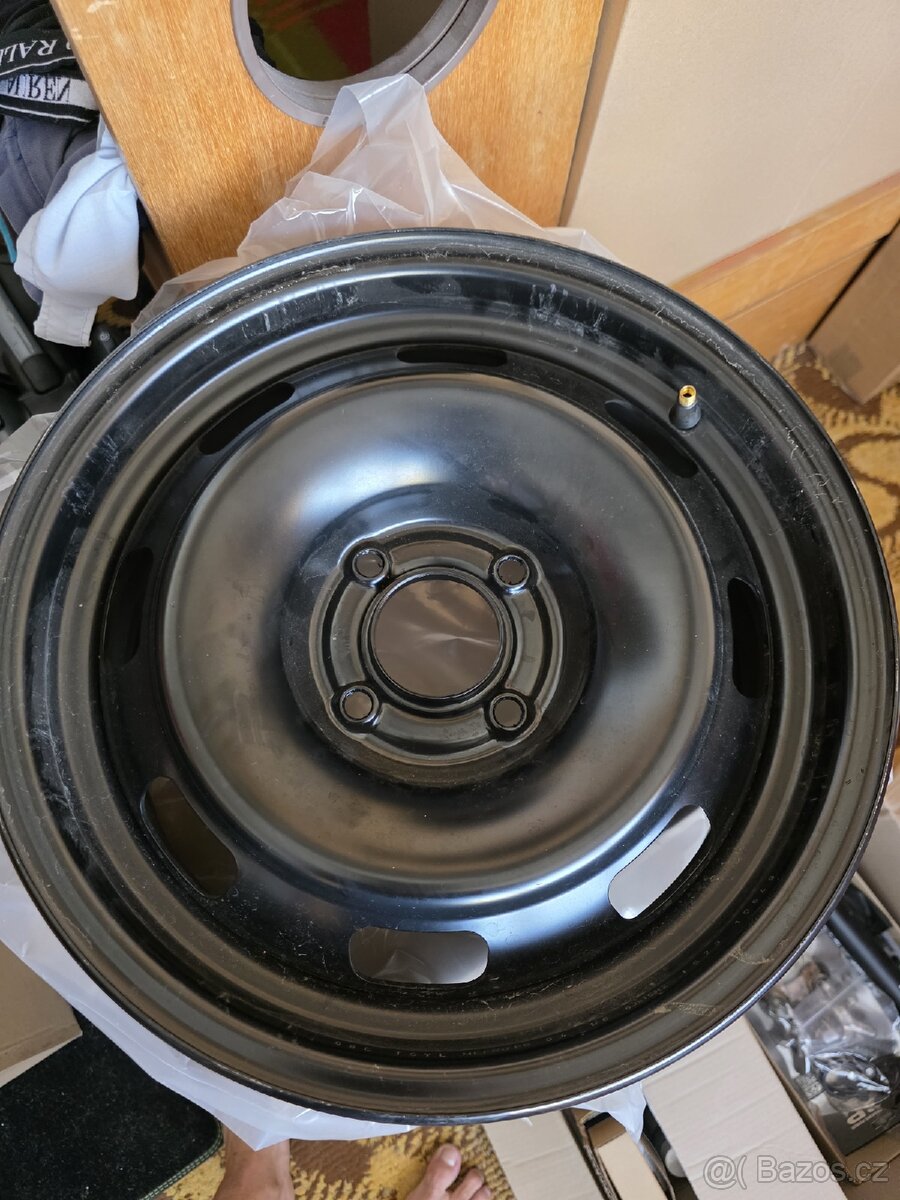 Prodám originální disky plech Peugeot 208 6Jx15H2