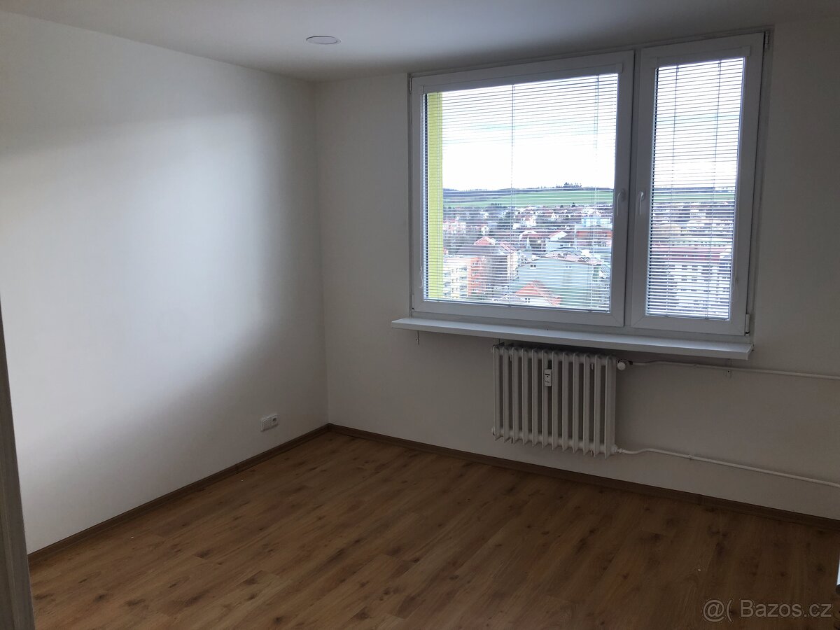 Pronájem bytu 3+1 Vlašim - centrum