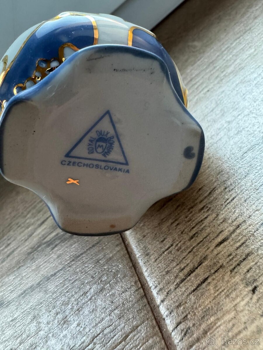 Starožitný Porcelán