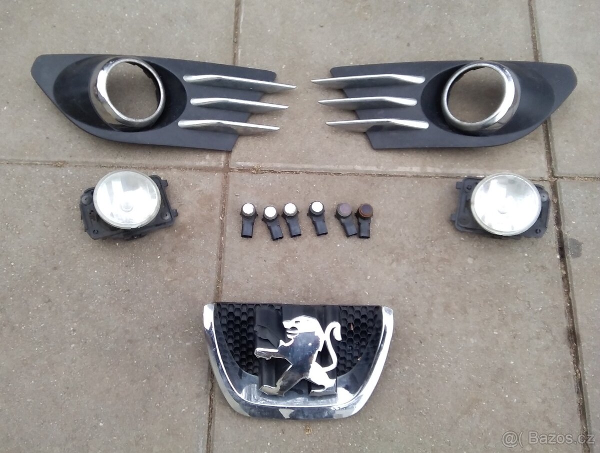 Mlhovky, krytky nárazníku Peugeot 5008