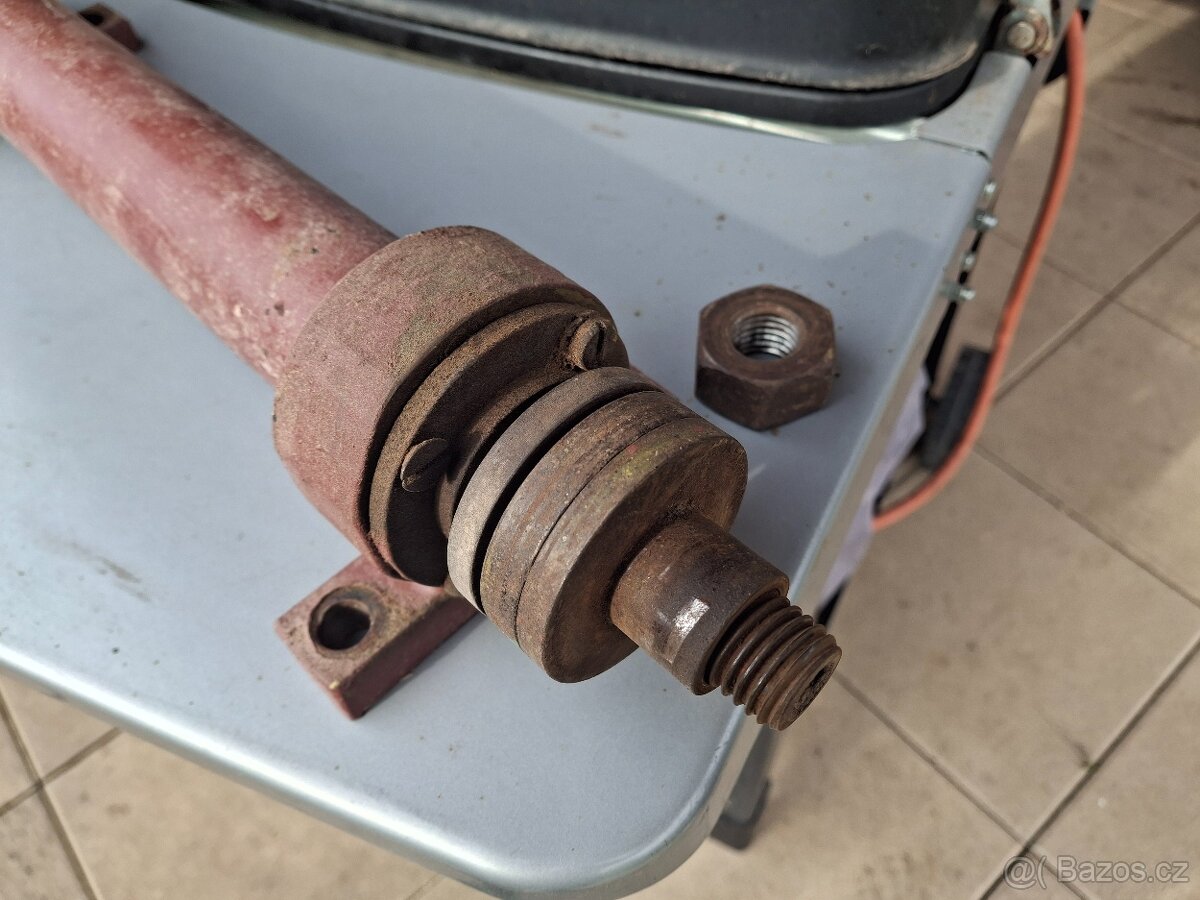 Hřídel na cirkulárku