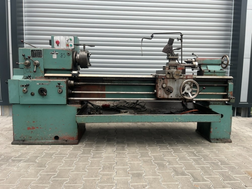 85. Hrotový soustruh SN 45B /1500