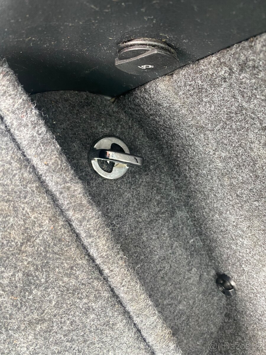 Držáky do kufru Octavia 1 kombi