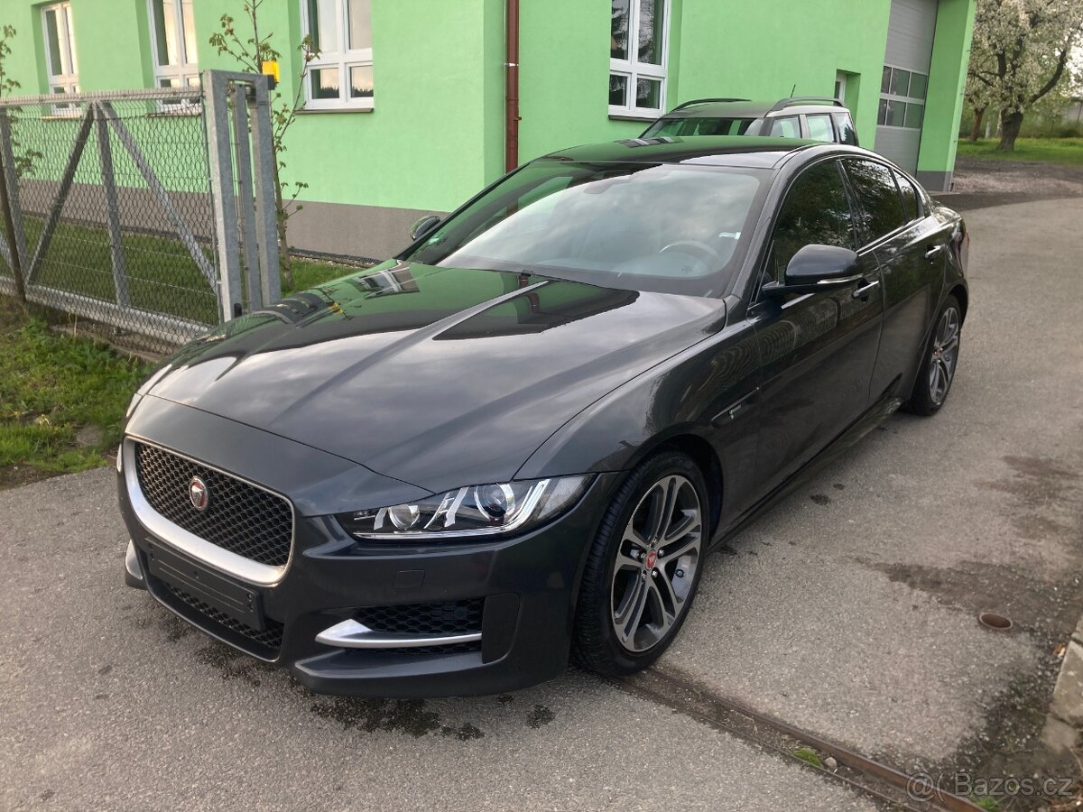 Jaguar XE R-Sport