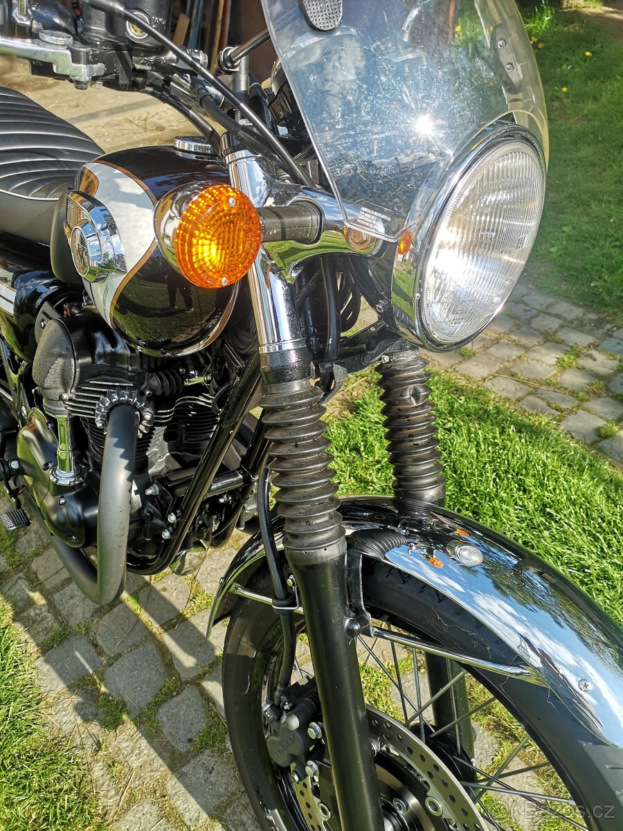 Kawasaki W800