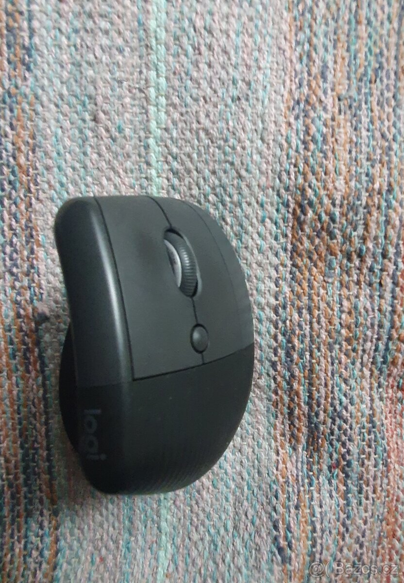 Logitech MASTER MX KEYS (EN) + VERTIKAL MYS LYFT