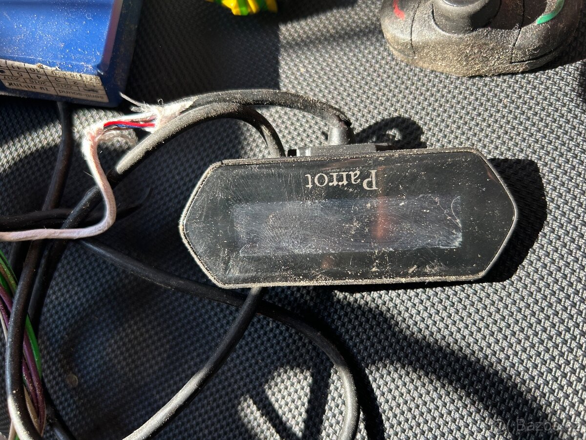 Handsfree Parrot