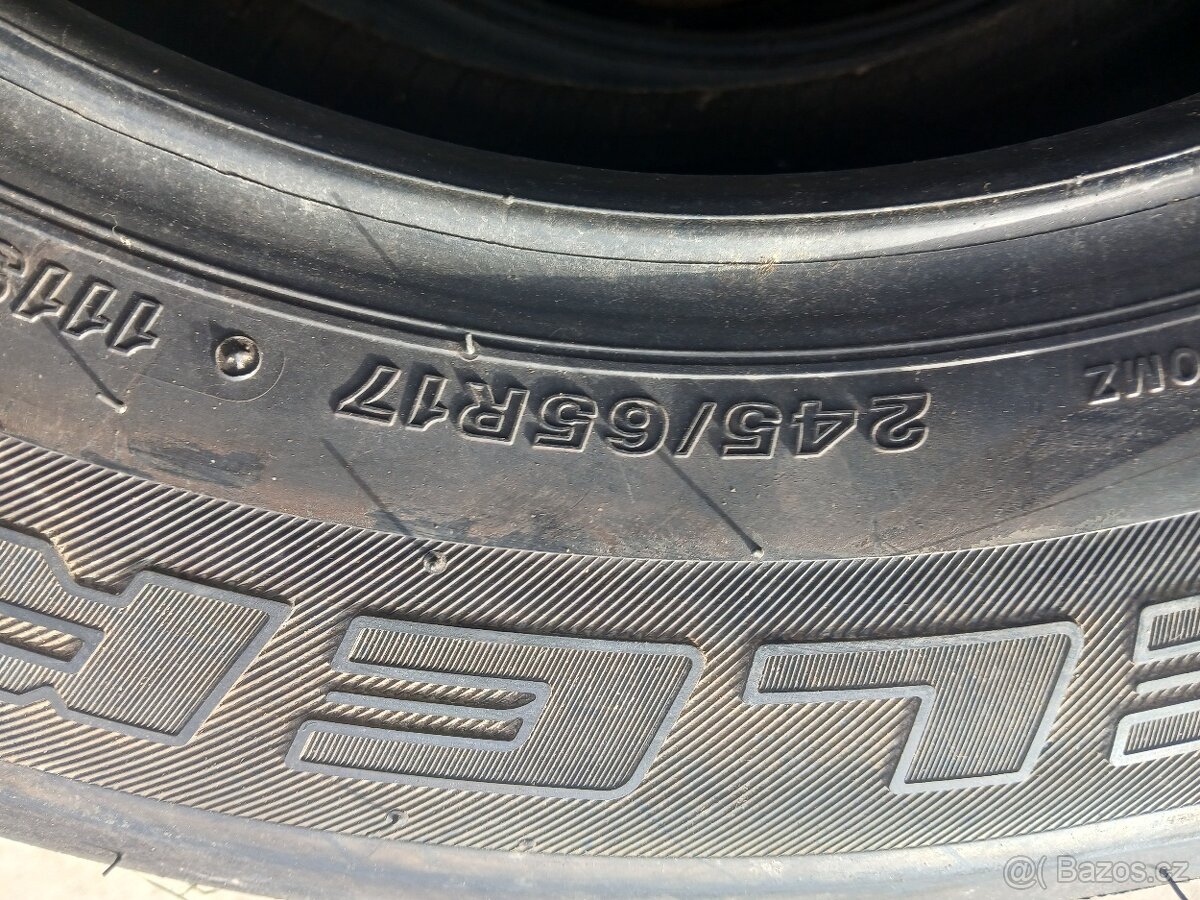 Pneu 245/65R17