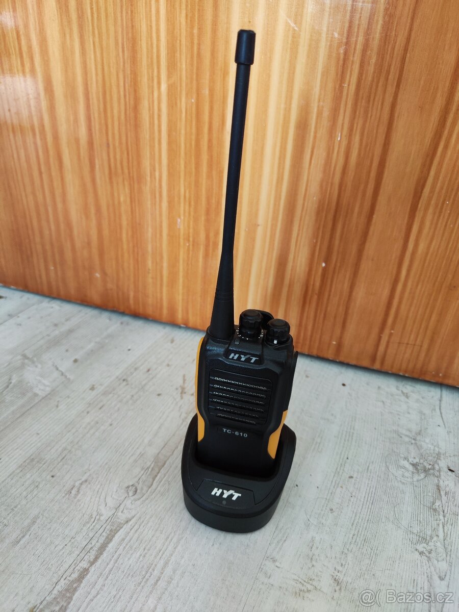 Prodám vysílačku HYT TC-610 Uhf