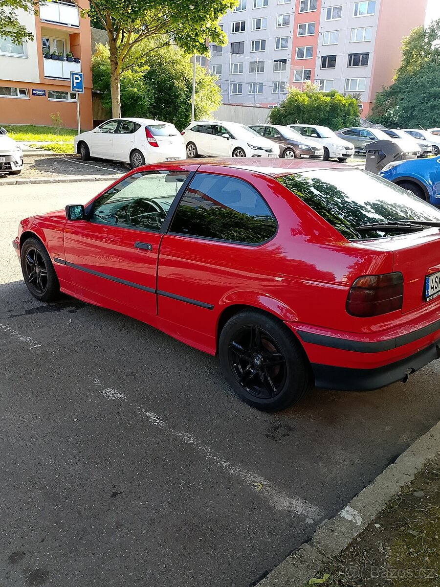 BMW E36 Compact 1.6i 75kw automat