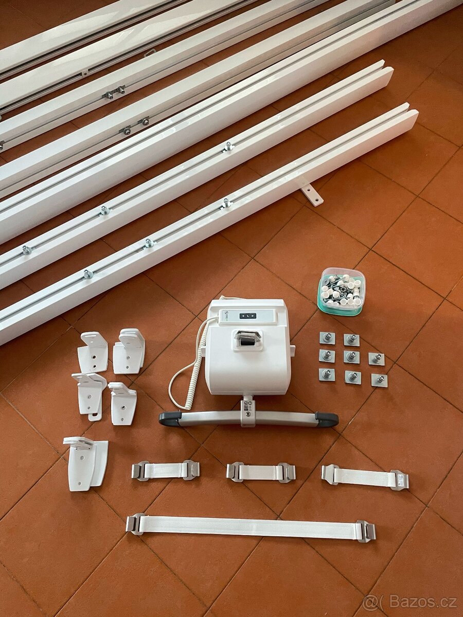 Stropní zvedací systém s jednotkou Roomer S