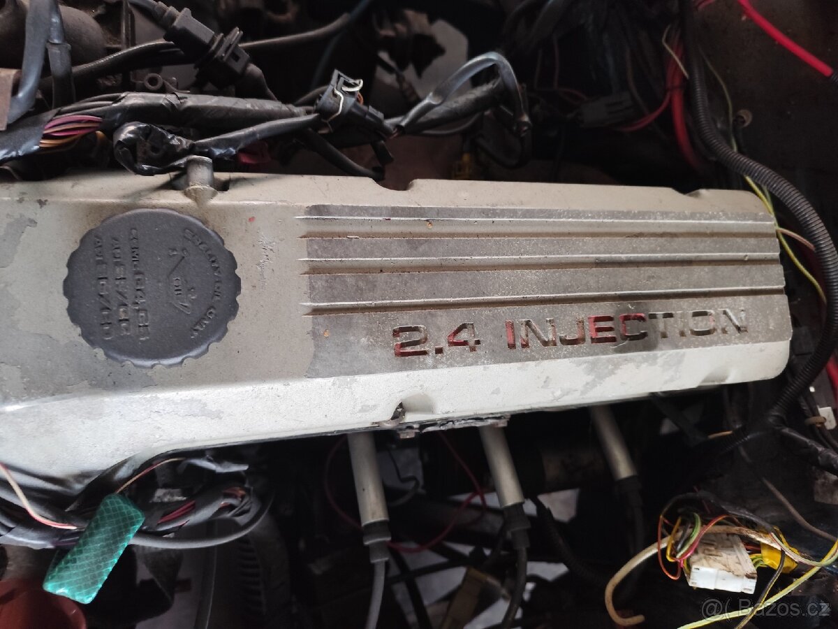 Motor Opel Omega A nebo Frontera CIH 2.4 s převodovkou