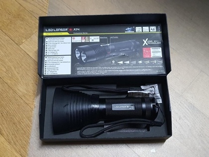 Tato LED svítilna řady LEDLENSER®Xtreme 450lum