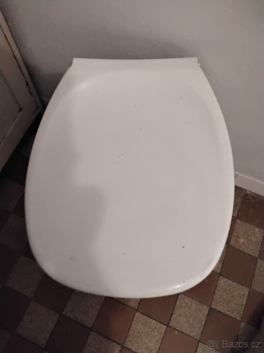 STOJÍCÍ WC "JIKA"