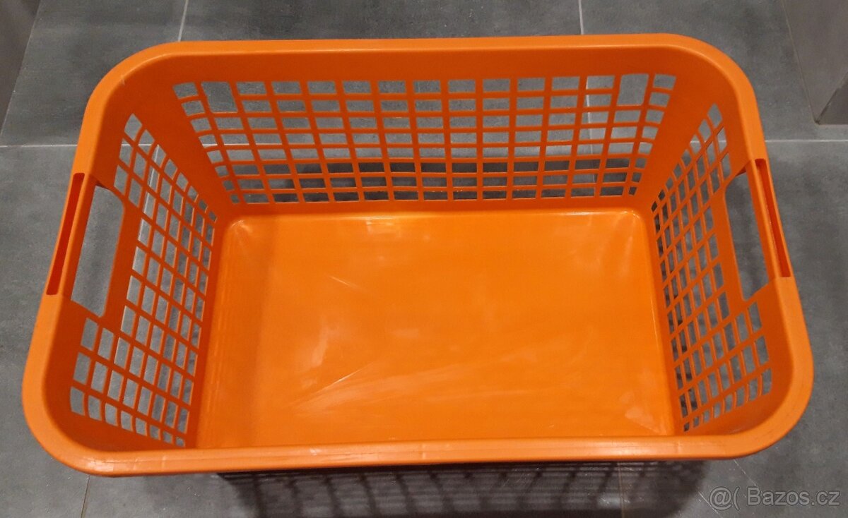 Prodám koš na prádlo plast velký