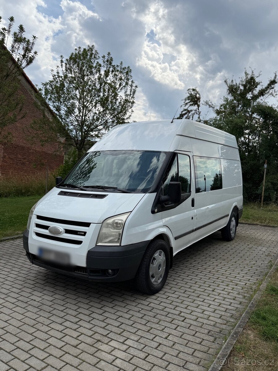 Ford Transit 2.2TDCi 103KW L3H3 6 míst TREND