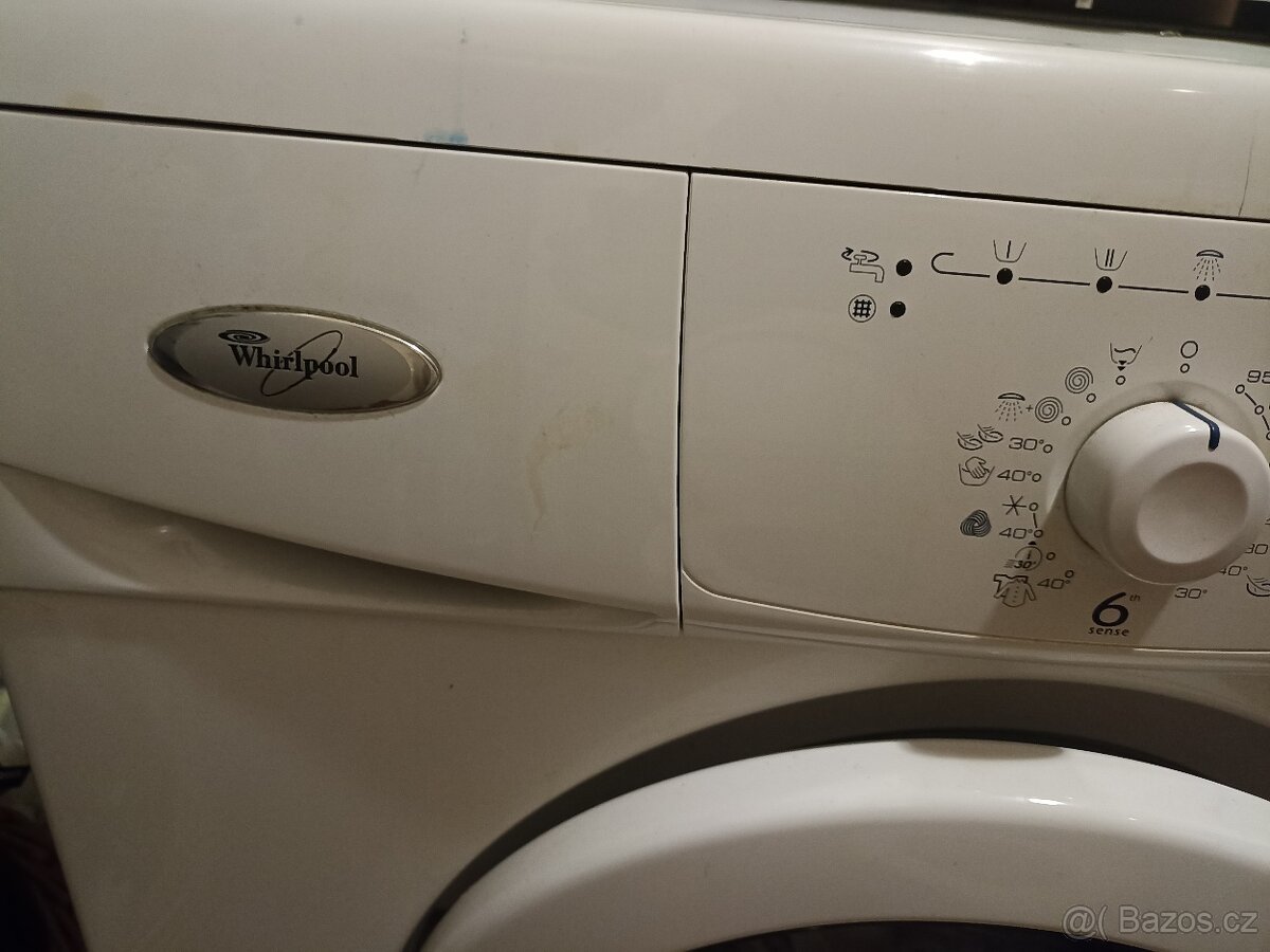 Pračka Whirlpool