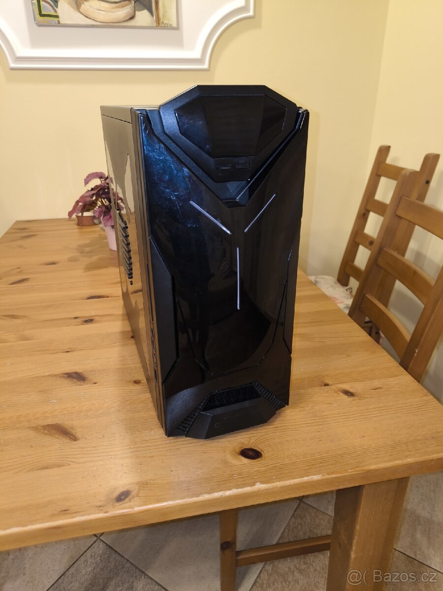 PC case NZXT Guardian 921 red