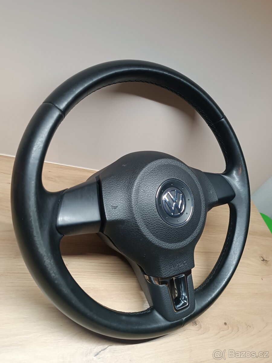 Tříramenný kožený Volant VW Golf VI/ V Plus
