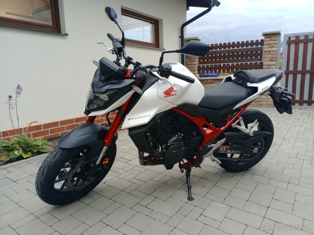 Honda CB 750 hornet-rezervace do 19.10