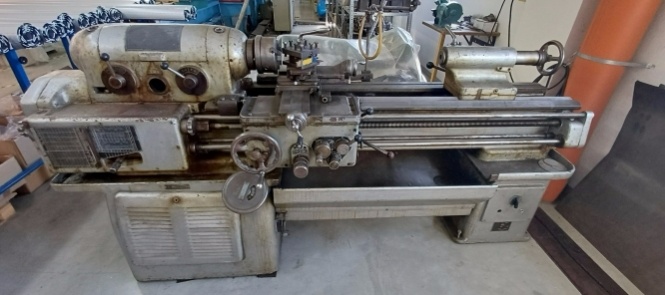 Použitý soustruh SV 18 R/1000, r. v. 1956