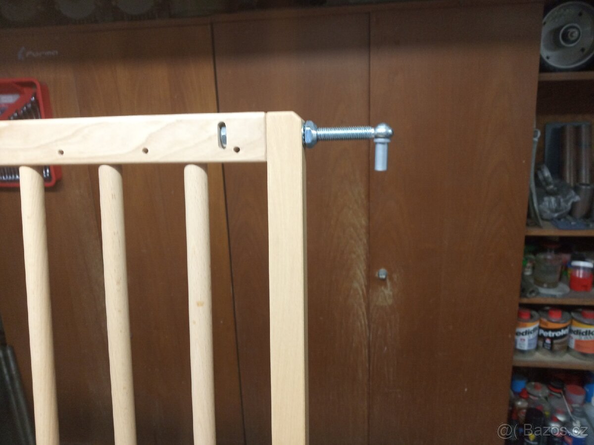 Dětské zábradlí nastavitelne