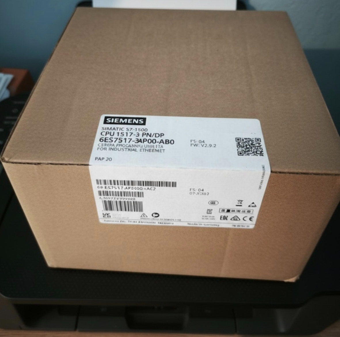 Siemens S7-1500 CPU 1517-3 PN/DP (6ES7517-3AP00-0AB0) – nové