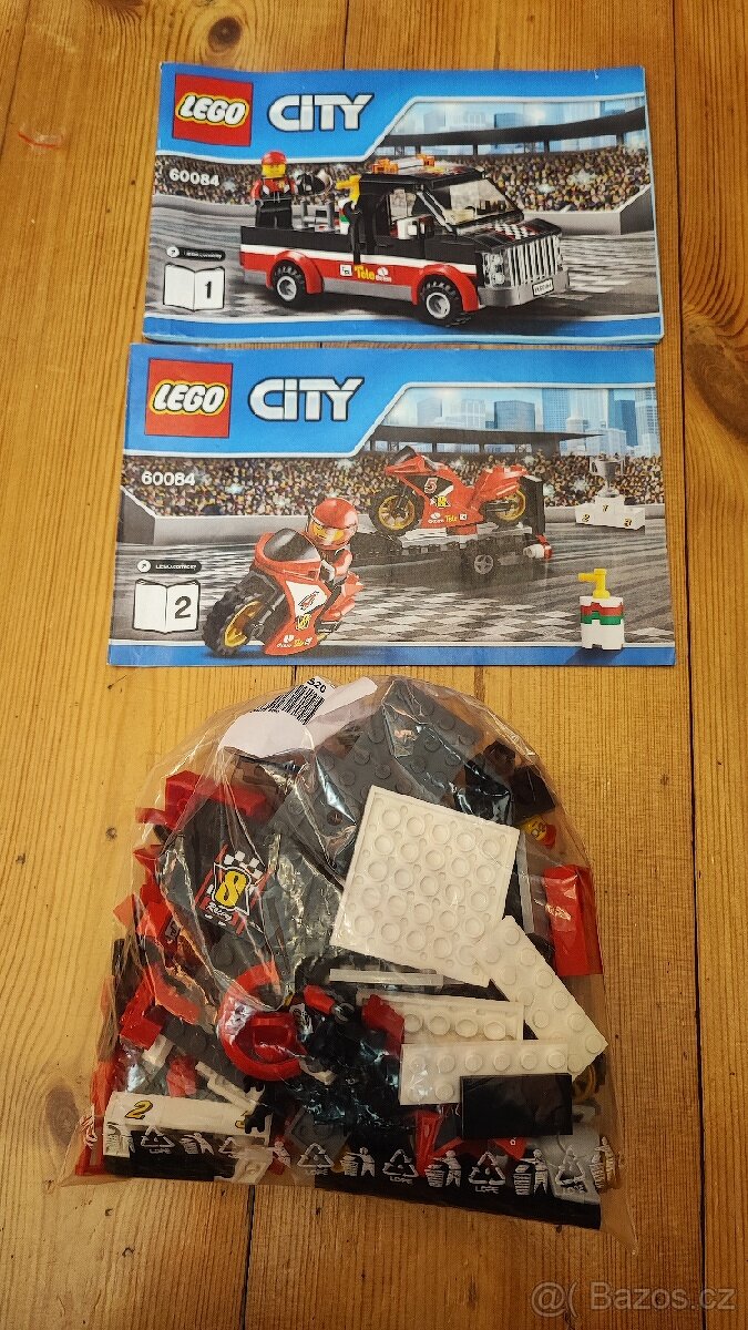 LEGO City 60084 Přepravní kamión na závodní motorky

