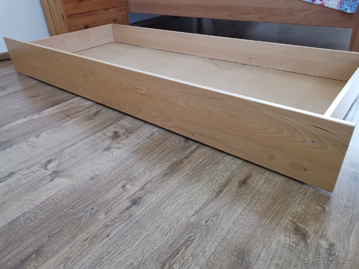 Zásuvka / šuplík pod postel