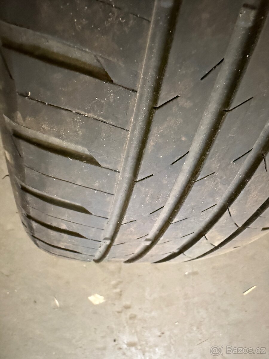 4x Letní pneu Bridgestone Turanza z Mercedesu 18"