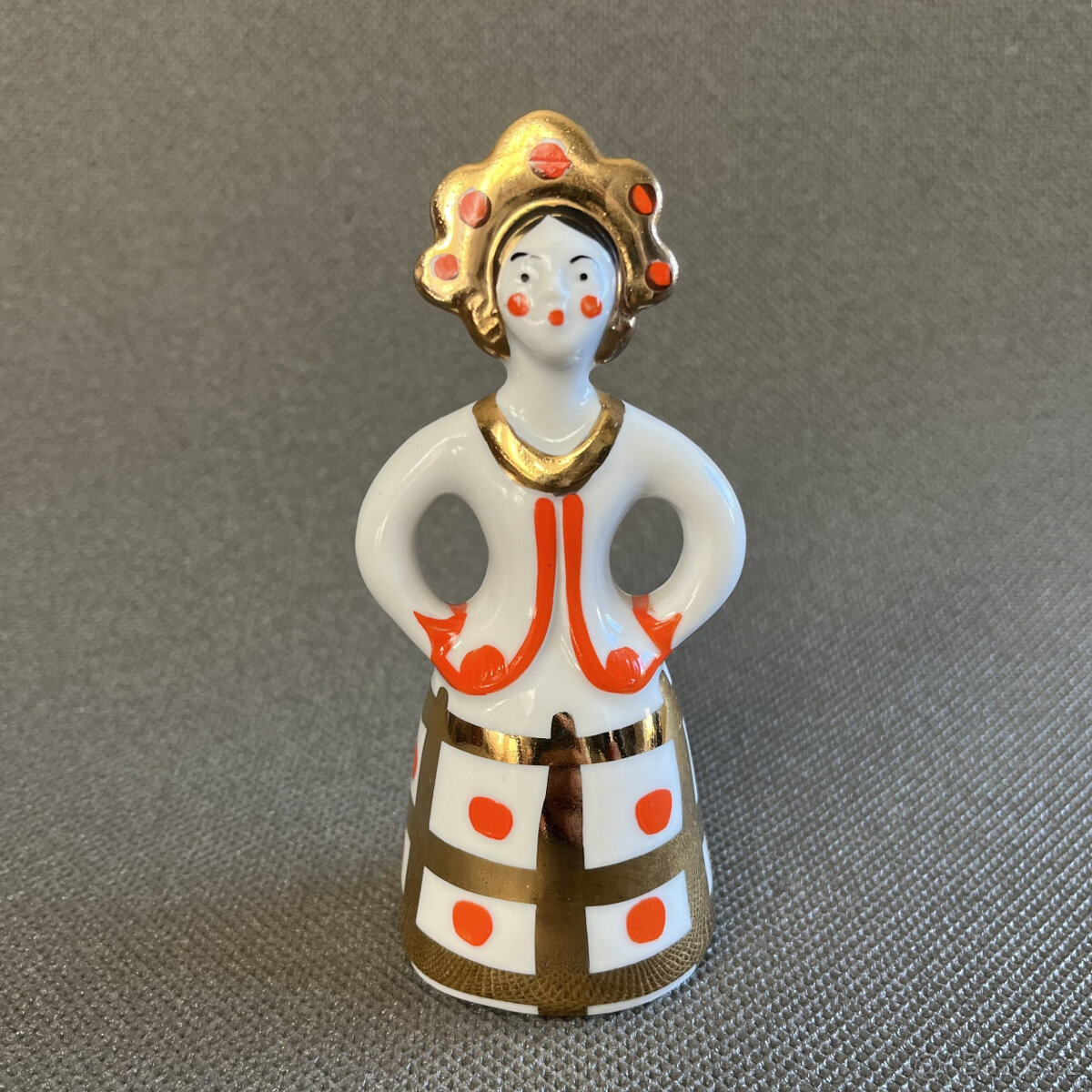 Soška Dívka v ruském kroji 12.5 cm, Dulevo USSR