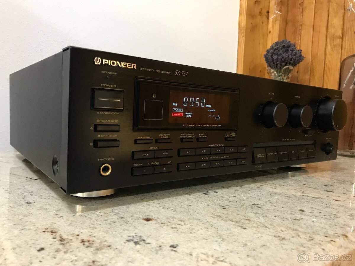 Pioneer SX-757 Top stav.