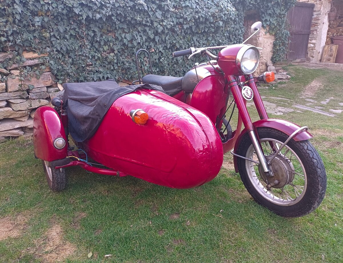 Jawa sidecar 350
