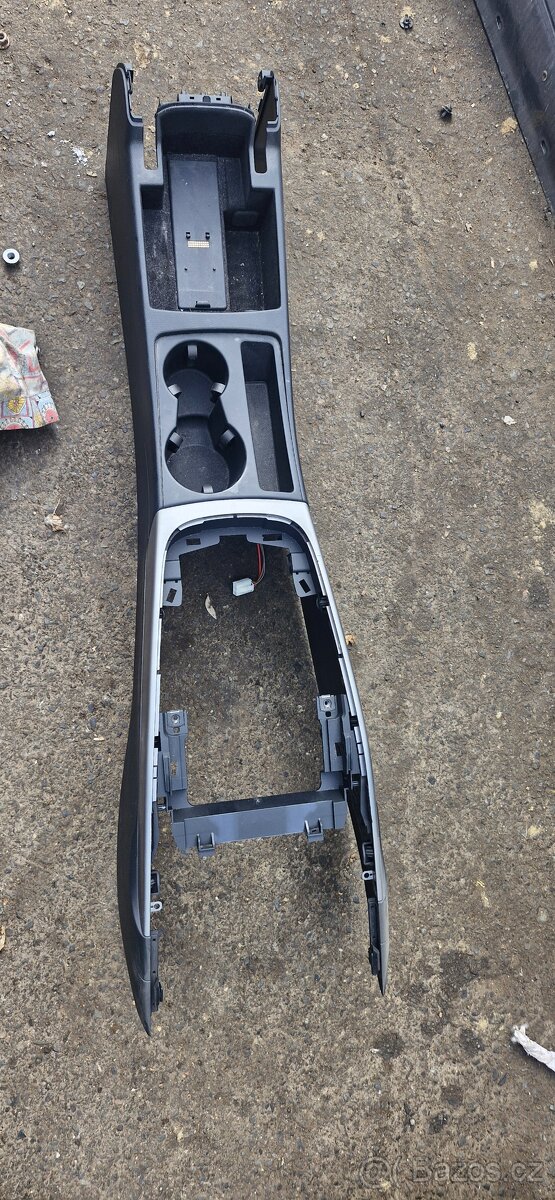 Stredovy tunel audi a4 b8 8k