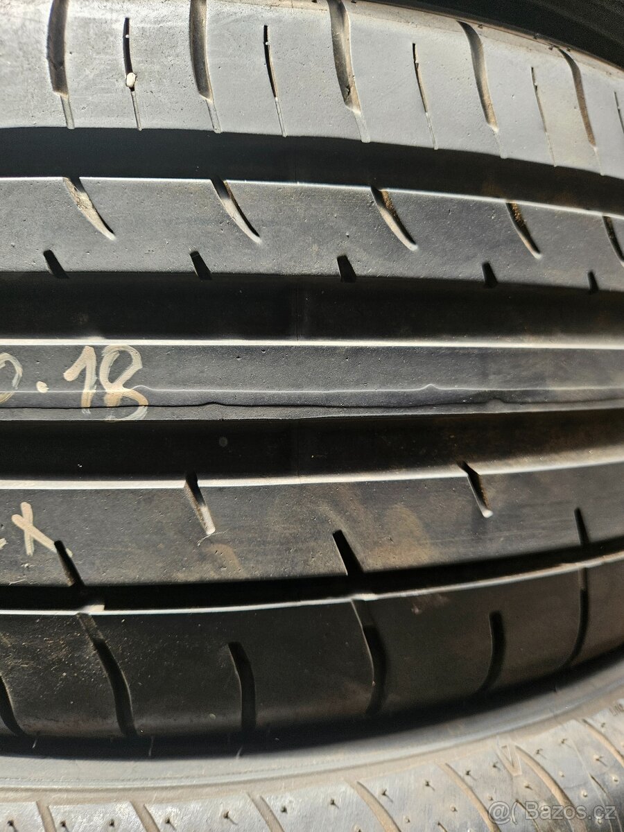 215/50R18 92W Azenis FK453CC FALKEN