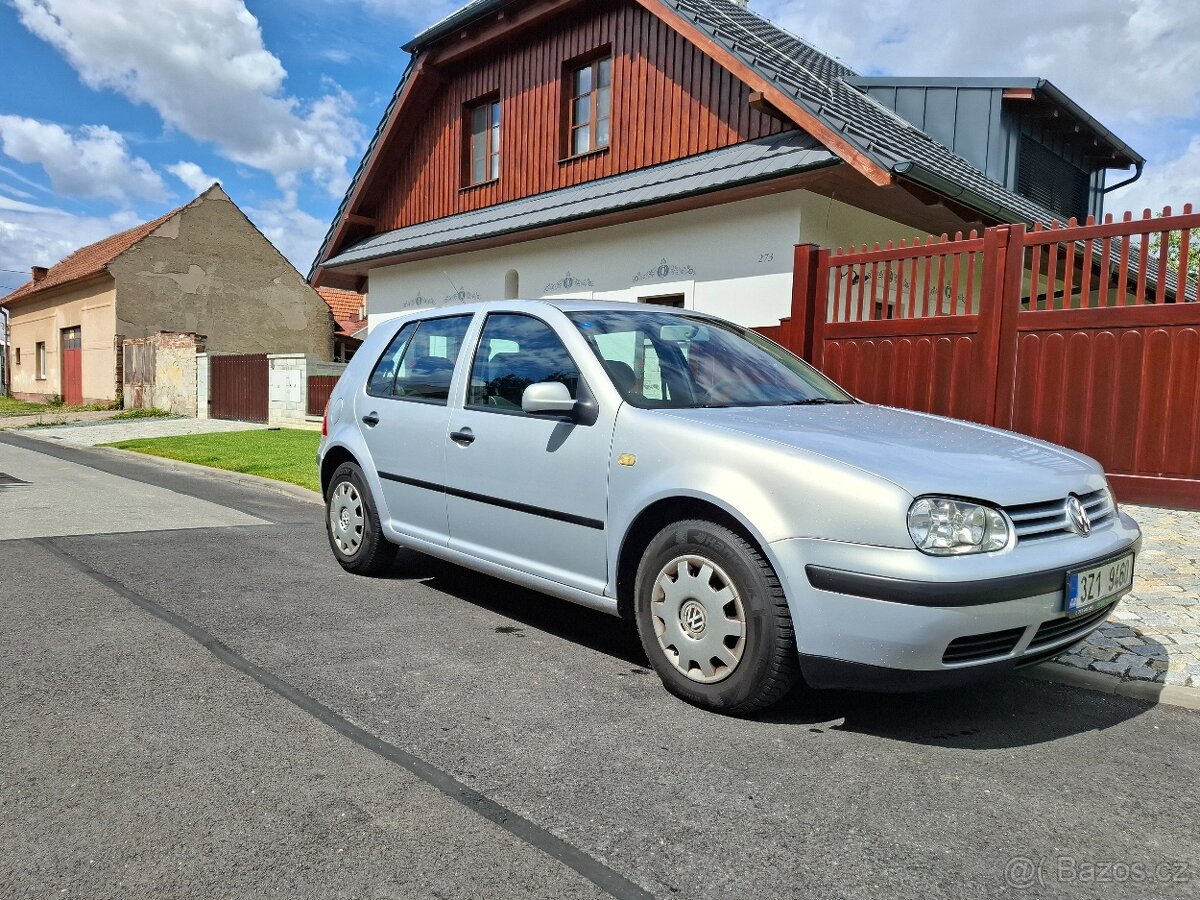 Prodám Volkswagen Golf IV 1.6i
