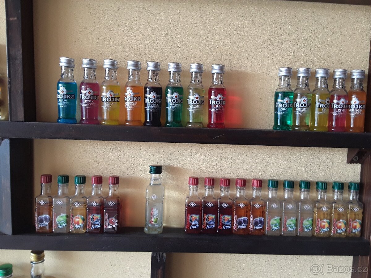 Mini skleničky alkohol