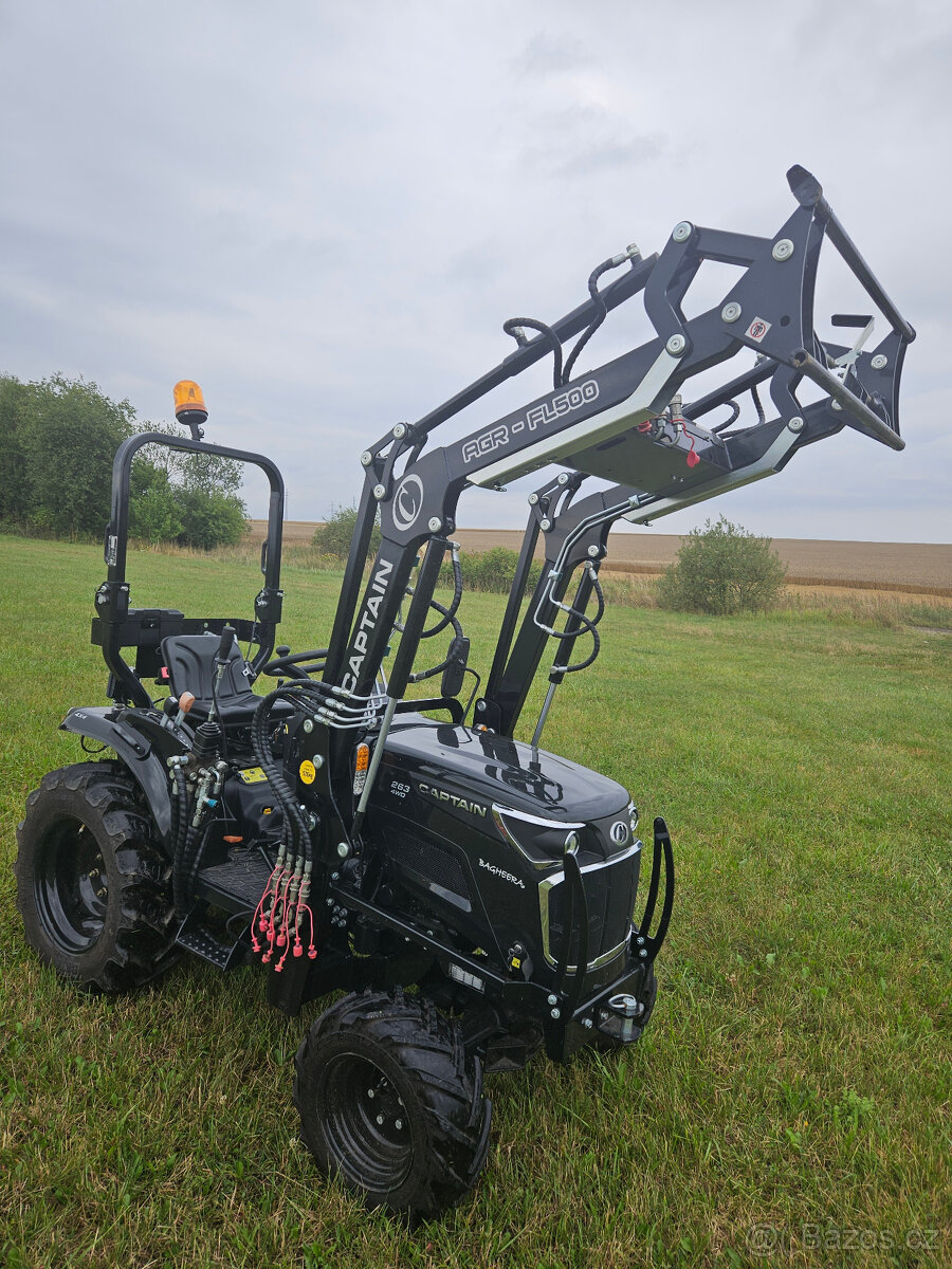 malotraktor Captain 263 25k s čelním nakladačem