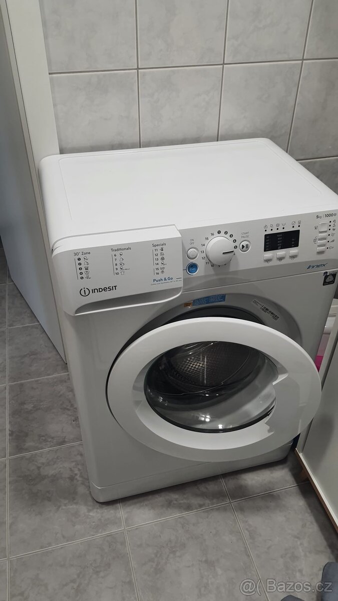 Pračka Indesit
