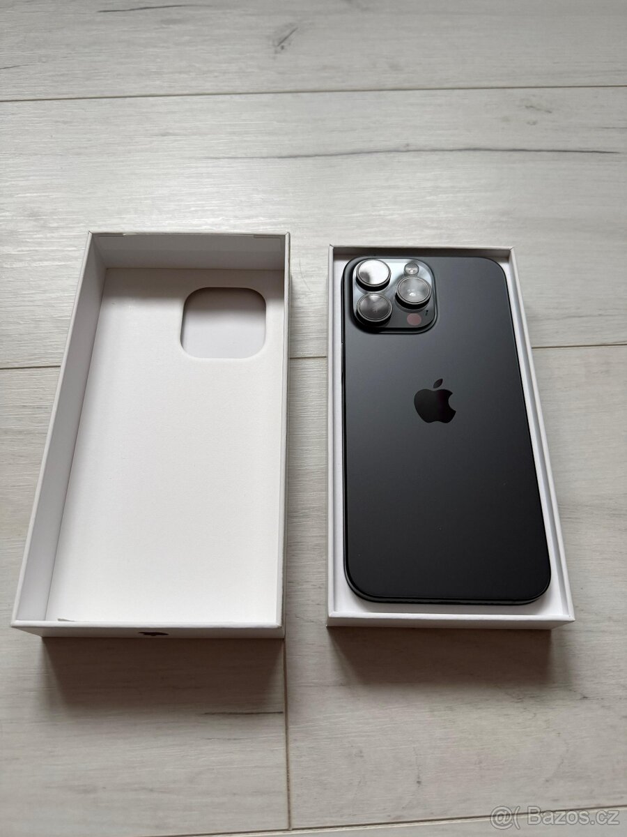 Prodám IPHONE 15 PRO MAX ČERNÝ TITAN