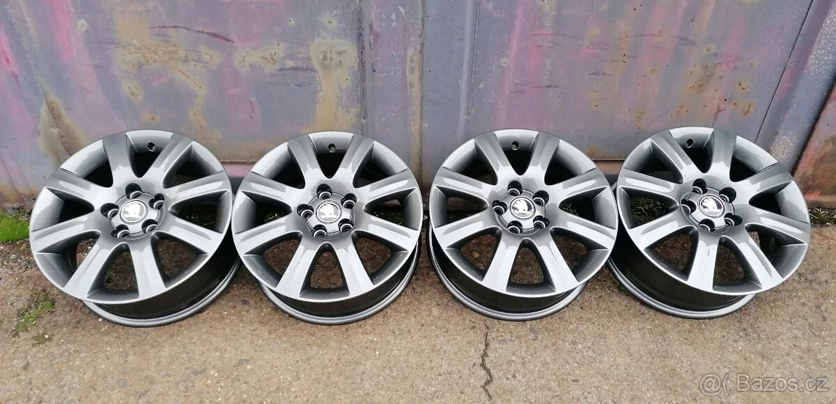 Alu kola Fabia 2 ,Roomster 15" ORIGINAL - TOP STAV